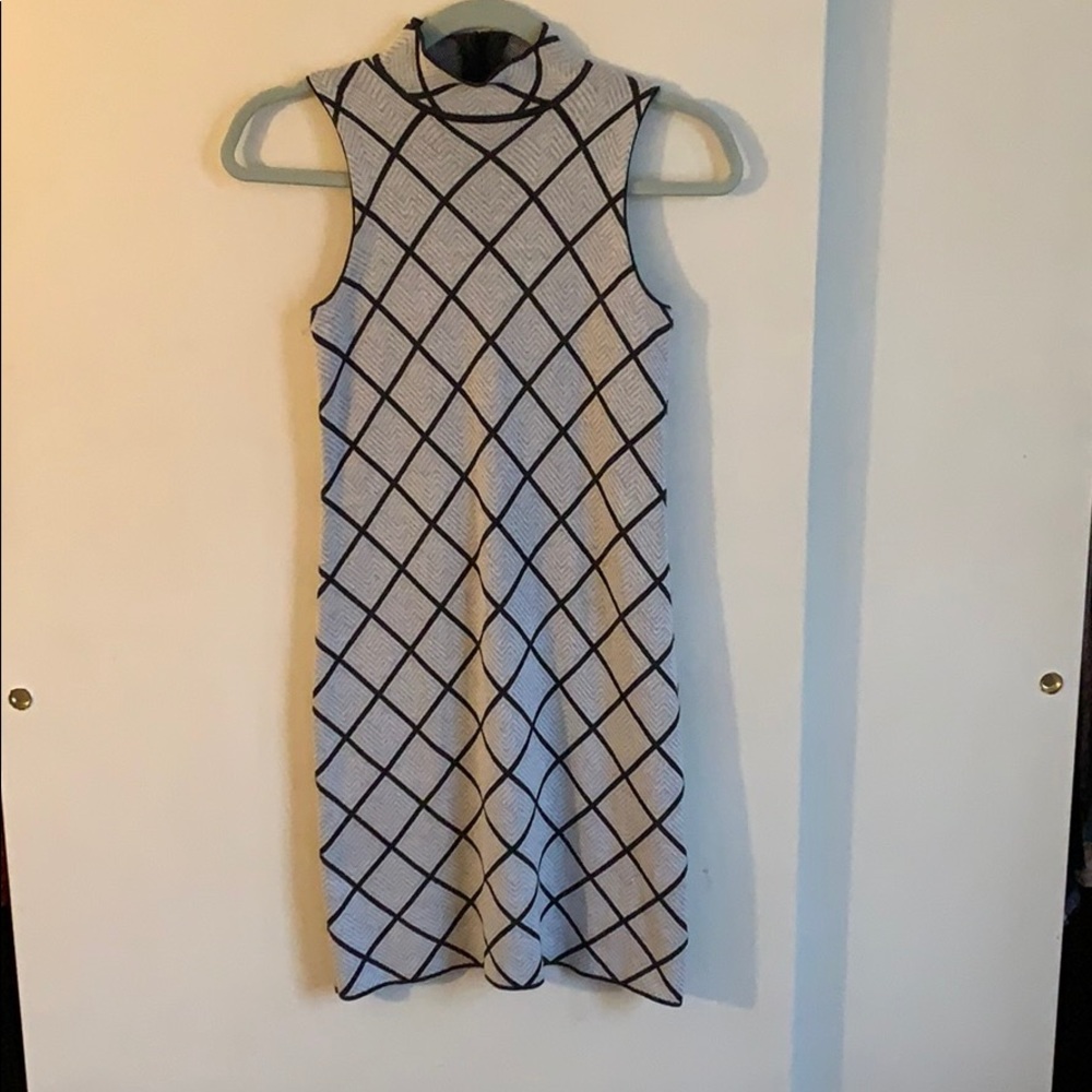 Romeo & Juliet XS Mock Neck Sweater Dress